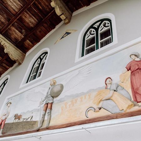 Das Stein Amerang Bagian luar foto
